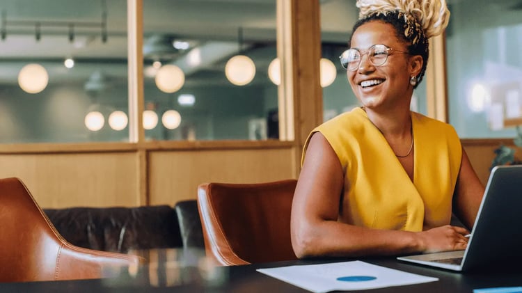 office-woman-positivity